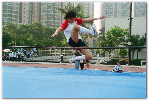 600x399 pixels (120K)
