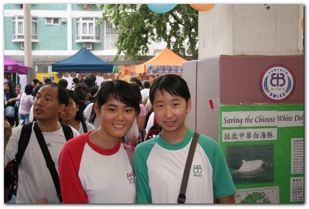 602x401 pixels (110K)