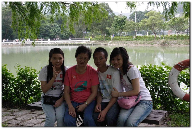 600x399 pixels (148K)